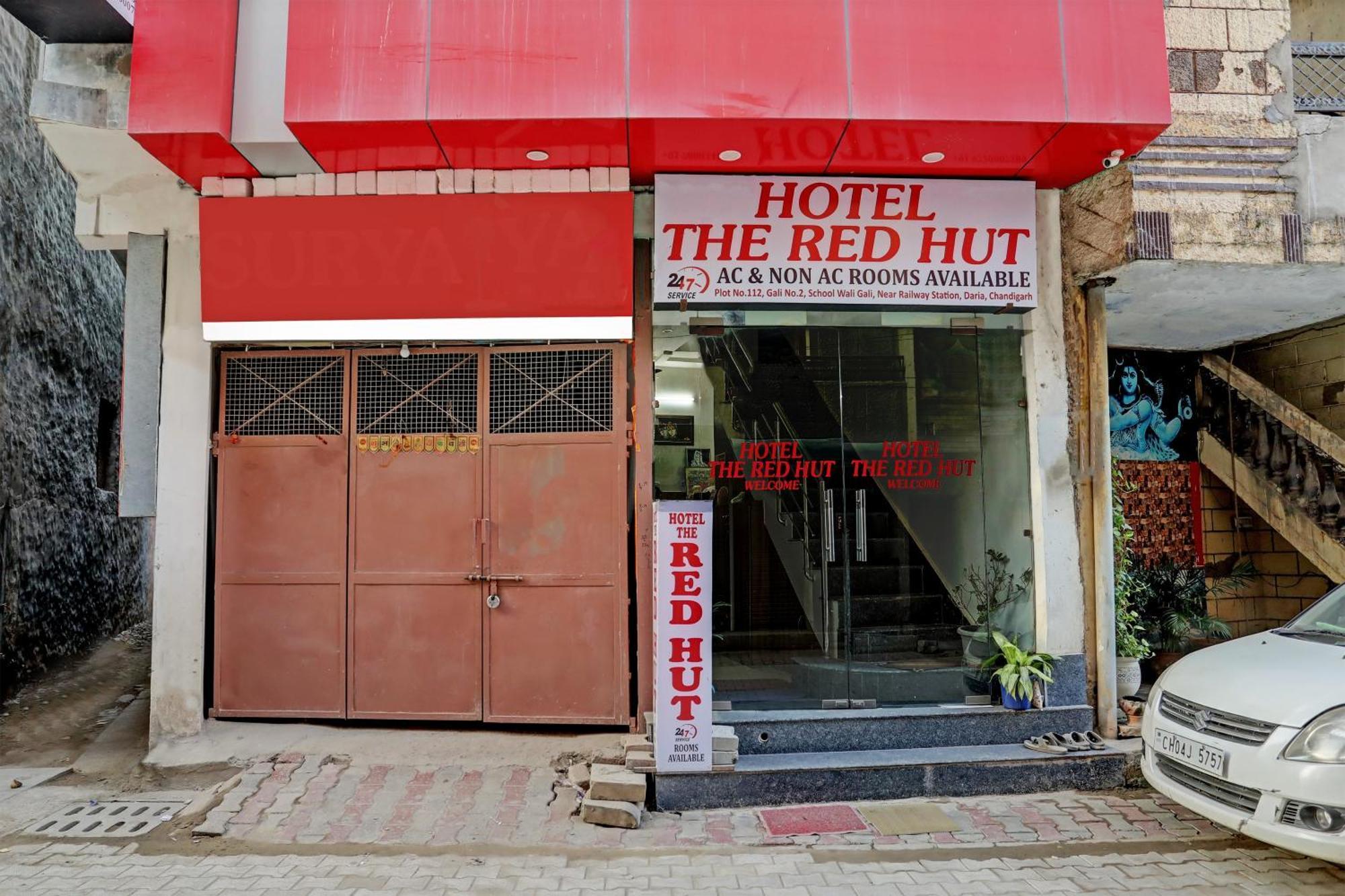 Oyo Hotel The Red Hut จัณฑีครห์ ภายนอก รูปภาพ