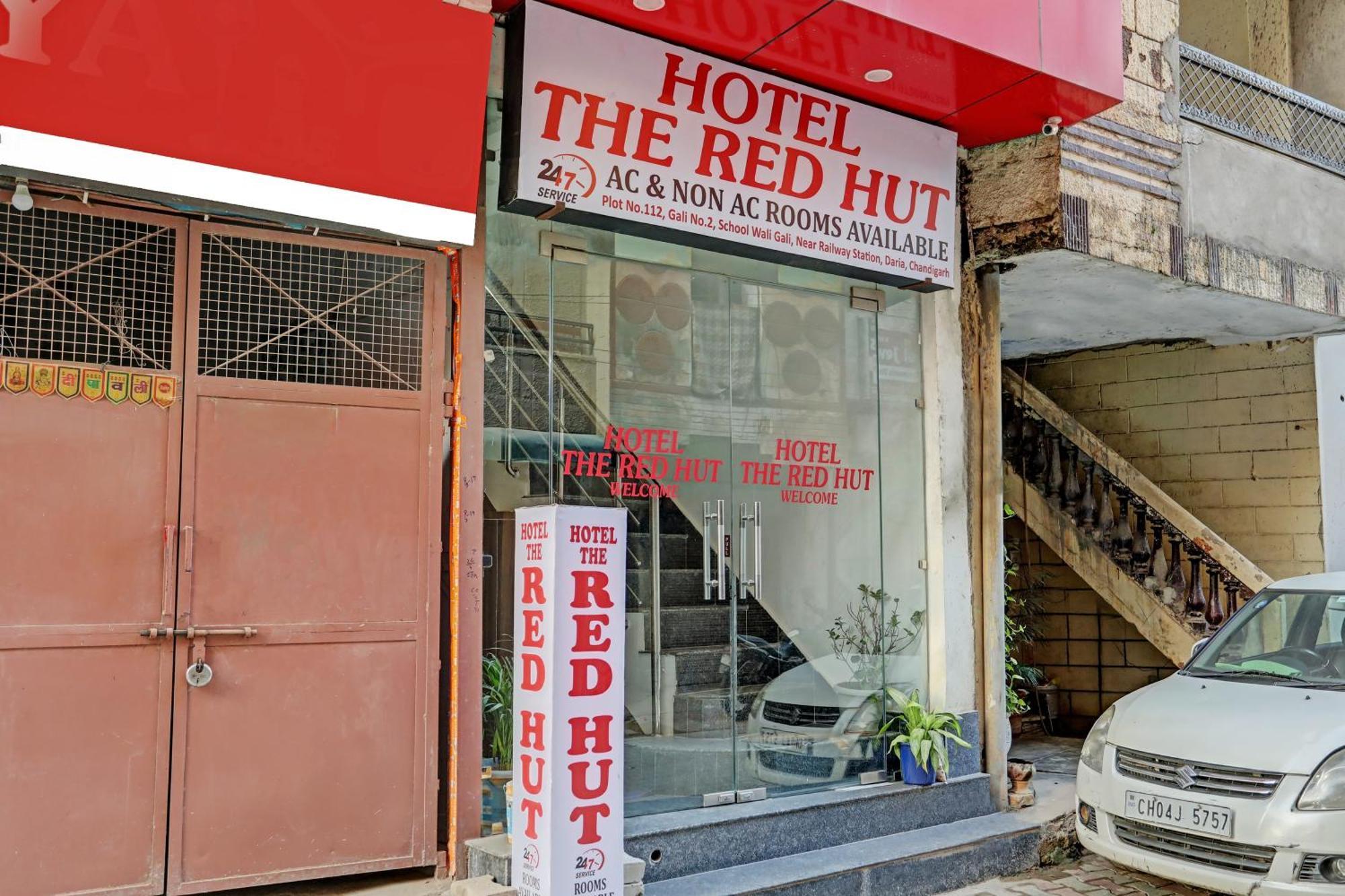 Oyo Hotel The Red Hut จัณฑีครห์ ภายนอก รูปภาพ